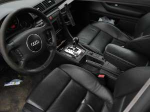 dezmembrez audi a4 b6 combi 2.5 tdi bfc bcz cutie multitronic