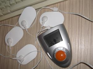 electrostimulator cu 4 electrozi ieftin ,  pret mic