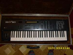 Vand orga Yamaha V50