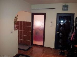 VAND APARTAMENT 3 CAMERE OSTROVENI S