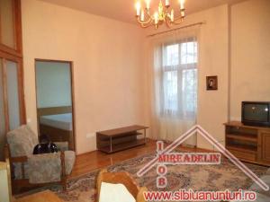 INCHIRIEZ APARTAMENT 3 CAMERE,   SUB ARINI
