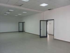 Particular,  spatii de birouri si comerciale
