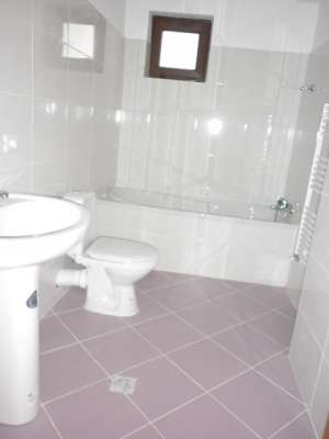 Vand apartament cu 2 camere in Bucuresti ,  Drumul Taberei ,  Sector 6