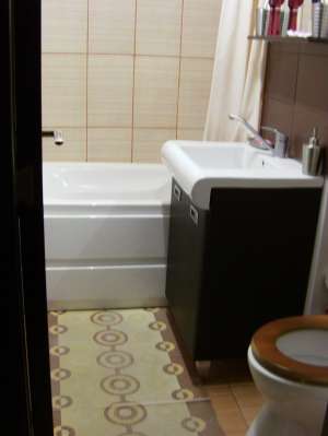 vand apartament decomandat Colentina
