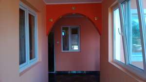 Vand casa 3 camere