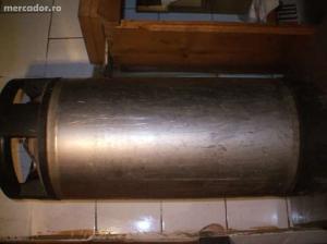 Vand dozator pentru bar,   cu un cap pentru bere si un cap pentru suc.