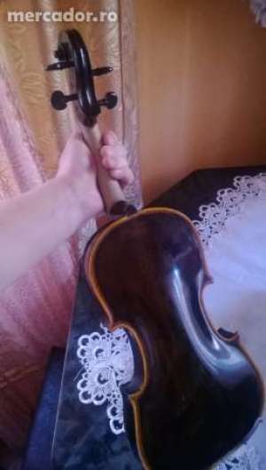 Vioara veche in stare perfecta