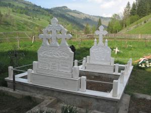Cruci marmura si granit,   monumente funerare,   cruce
