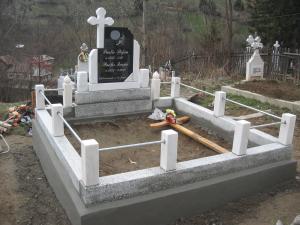 Cruci marmura si granit,   monumente funerare,   cruce