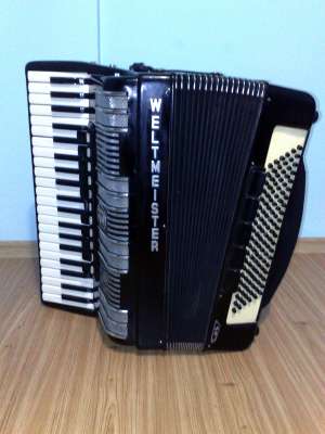 Vand Acordeon WELTMEISTER Supita S4