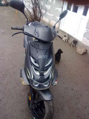 scuter aprilia sr50