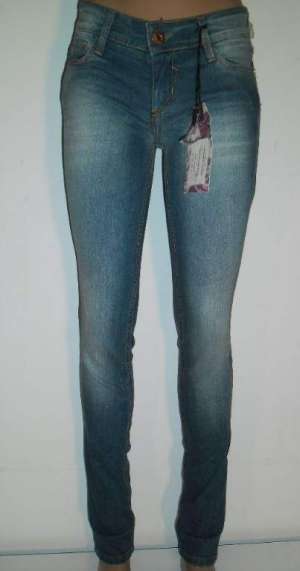 Stoc Haine Outlet Stravarius si Tally W PRET 4 euro/buc pe ales!