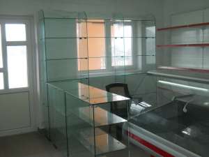 Utilitati pentru spatiu comercial.