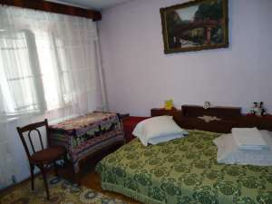 Particular,     inchiriez apartament cu 2 camere in Casa de Cultura
