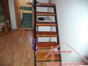 INCHIRIEZ  APARTAMENT 2 CAMERE , ZONA VASILE AARON 70mp