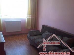 INCHIRIEZ  APARTAMENT 3 CAMERE 70mp ,   ZONA CIRESICA