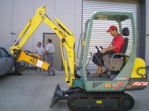 PICON HIDRAULIC MINI INCARCATOR  SAU EXCAVATOR DE 3 TONE
