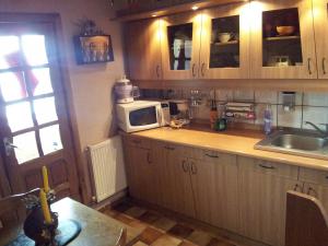 De vanzare apartament 3 camere,   stare foarte buna