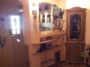 De vanzare apartament 3 camere,   stare foarte buna