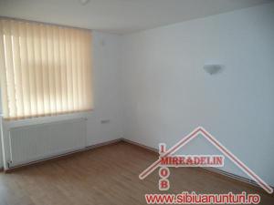 INCHIRIEZ SPATIU BIROURI ,   105 mp ,  Zona  Nicolae Iorga