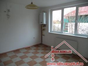 INCHIRIEZ SPATIU BIROURI ,   105 mp ,  Zona  Nicolae Iorga