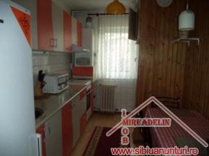 INCHIRIEZ APARTAMENT 4 CAMERE,  ZONA PARC SUB ARINI