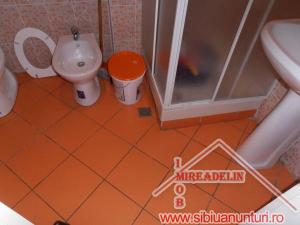 INCHIRIEZ SPATIU COMERCIAL,  46 mp,  ZONA ULTRACENTRALA