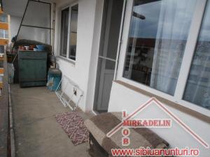 VAND  APARTAMENT 2 CAMERE,   MIHAI  VITEAZU,   46mp