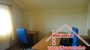 INCHIRIEZ  SPATIU  BIROURI ,   60 mp ,  SELIMBAR
