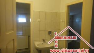 INCHIRIEZ  SPATIU  BIROURI ,   60 mp ,  SELIMBAR