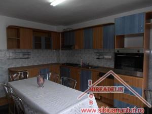 INCHIRIEZ CASA 3 CAMERE,  P+E,  STRADA TILISCA