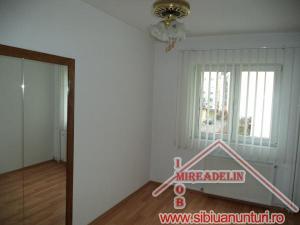INCHIRIEZ  APARTAMENT 2 CAMERE 55mp,    PROTECTIA MEDIULUI