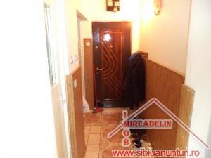 INCHIRIEZ  APARTAMENT 2 CAMERE 55mp,    PROTECTIA MEDIULUI