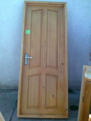 usi lemn masiv