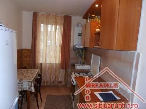 INCHIRIEZ  APARTAMENT 2 CAMERE,   58 mp ,   ZONA MIHAI VITEAZU