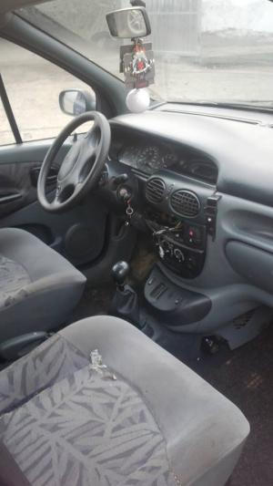 RENAULT MEGANE SCENIC