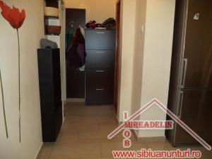 VAND APARTAMENT 3 CAMERE,  VASILE AARON