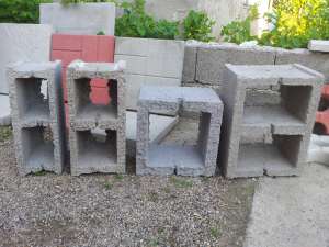 Boltari/spalieri/capace gard/decoratiuni