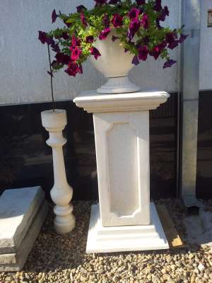 Boltari/spalieri/capace gard/decoratiuni