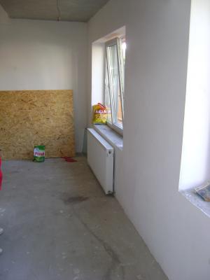 CASA DE INCHIRIATrnCAMPINA CA SPATIU COMERCIAL