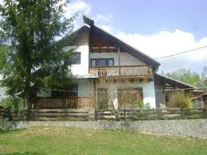 Casa �n Nistoresti,  zona centrala