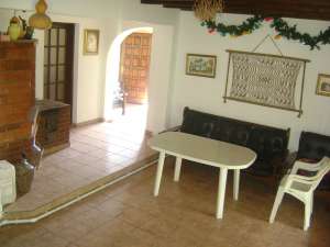 Casa �n Nistoresti,  zona centrala