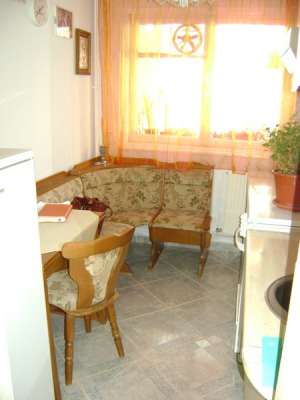 De v�nzare Apartament �n Campina,   zona centrala.1