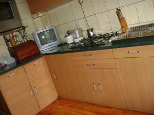 2 cam, cnf.1 decomandat in Campina