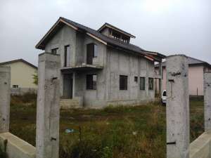vand casa Chiajna,   285mp inclusiv garaj,   cu 700mp teren - 110.000 euro