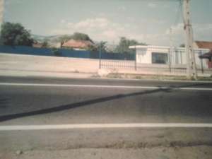 teren cu acces la soseadn  600-100 mp si/sau birou