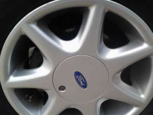 Vand ford focus break fab. 2003 inm.in romania in 12.12.2006 motor ,  1.8 tdci,  101 cp , 280.000 km