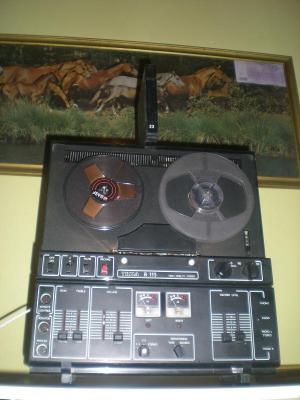 magnetofon tesla b115