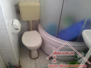 VAND GARSONIERA IN ZONA BROSCARIE 21mp