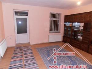 INCHIRIEZ SPATIU BIROURI ,   40 mp ,  ZONA VASILE AARON